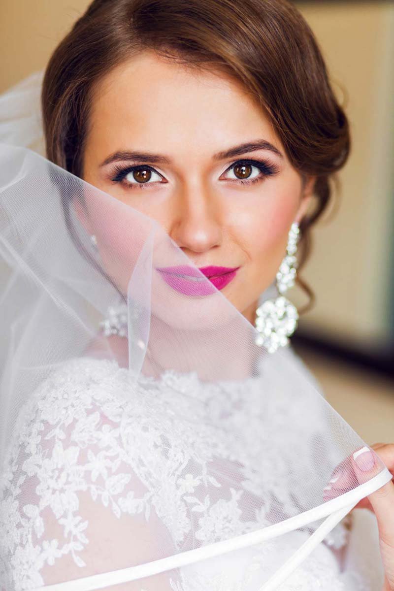 Maquillage de mariage naturel avec teint lumineux et regard sophistiqué
